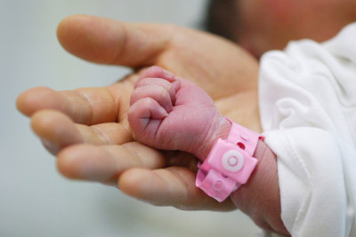15-17 yaşlılar neçə uşaq dünyaya GƏTİRİB? – Statistika Komitəsindən ŞOK RƏQƏMLƏR 