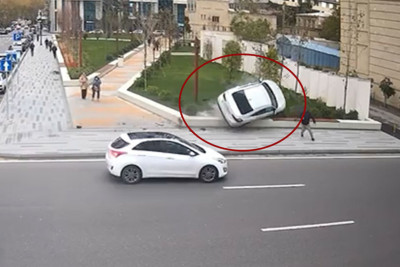 Yollarda nəqliyyat sıxlığı necə yaranır? - Qəzanın ANBAAN GÖRÜNTÜLƏRİ