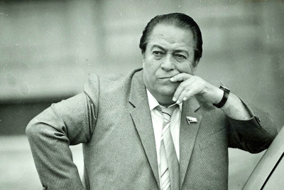 Rəşid Behbudovun doğum günüdür