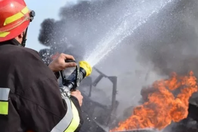 Nazirliyin anbarı yandı