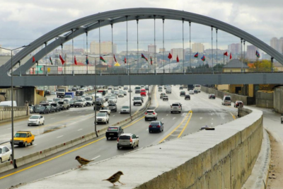 Xırdalan dairəsində DƏHŞƏT: Kişi özünü körpüdən atdı