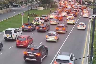 Sürücülərin diqqətinə: Bu yollarda tıxac var