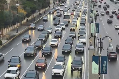 Bakıda bu yollarda tıxac var - Sürücülərin diqqətinə!