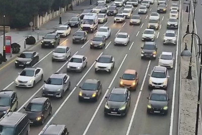 Bakıda sıxlıq olan yollar - SİYAHI