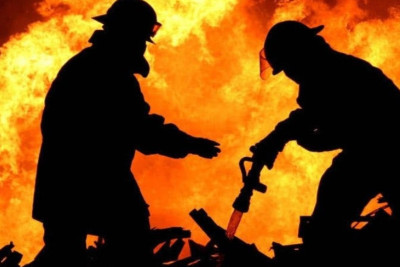 Bakıda mağaza yandı, işçilər təxliyə edildi - VİDEO