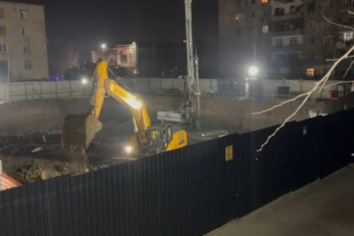 Bakıda söküntü işləri gecə aparılır - Sakinlərdən şikayət + VİDEO