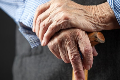 Bakıda yaşlı kişi xəstəxanadan gileyləndi