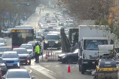 Bakıda yolda təmir sıxlığa səbəb oldu