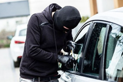 Bakıda "Toyota" qaçırıldı