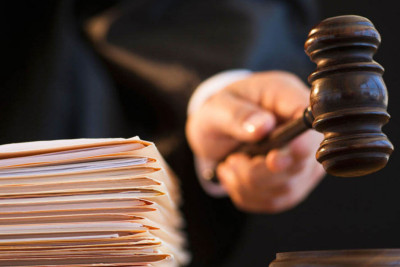 326 milyonluq qaçaqmalçılıqda ittiham olunanların məhkəməsi keçirilib