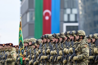 Hərbi xidmətdən ehtiyata buraxılanların geyim formalarını daşıya biləcəyi günlər müəyyənləşib