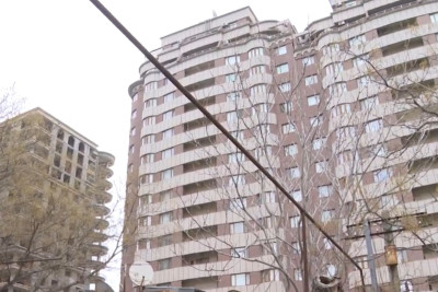 Sakinlərlə tikinti şirkəti arasında PROBLEM - VİDEO 