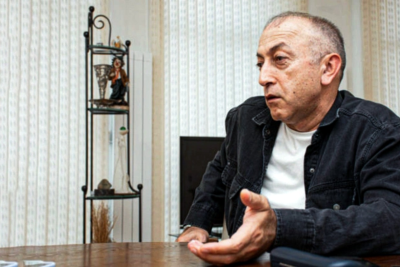 Rövşən İSAX: “Rejissor elə iş ərsəyə gətirməlidir ki, buna öz ailəsi çərçivəsində baxa bilsin” – ÖZƏL AÇIQLAMA