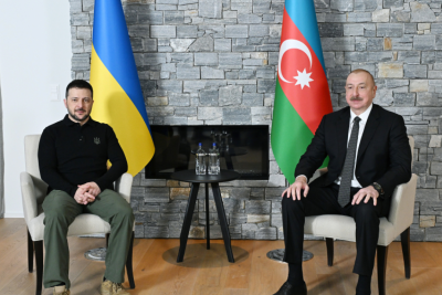 İlham Əliyev Davosda Volodimir Zelenski ilə görüşüb - FOTO