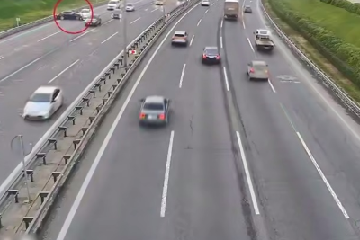 Aeroport yolunda qəza sıxlığa səbəb olub - VİDEO   