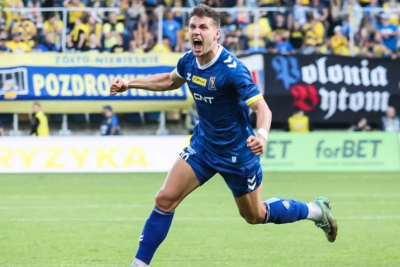 “Neftçi" bu hücumçu ilə maraqlanır