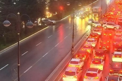 Bakının bu yollarında tıxac var - SİYAHI