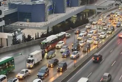 Bakının bu yollarında yenə tıxac var - SİYAHI