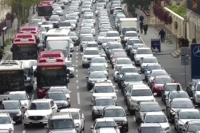 Bakıda bu yollarda tıxac var -SİYAHI