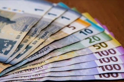 Hərbçilərin və polislərin maaşları artırıldı