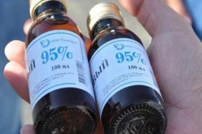 Bakıda ər-arvad metil spirtindən zəhərlənib öldü