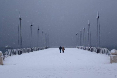 Bakı bulvarında İNTİHAR: İtkin düşmüşdü…