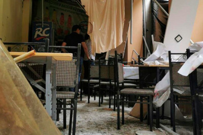 Bakıda kafedə bıçaqlanma oldu