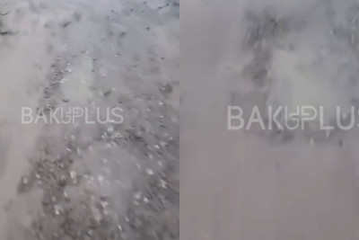 Bu qəsəbəyə sadəcə bir avtobus gəlir: “Millət bel-belə gedir, uşaqlar əzilir” – VİDEO