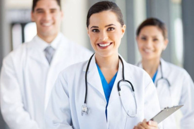 Azərbaycanda həkimlərin reklamı qadağan oluna BİLƏR