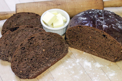 “Sahibkarlar ağ unu rəngləyib saxta qara çörək hazırlayırlar” – ŞOK İDDİA