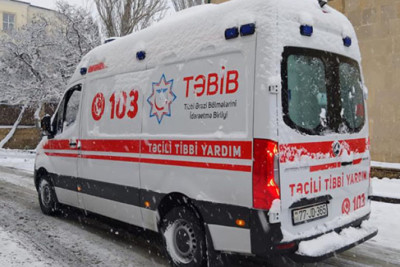 Qarlı havaya görə 292 nəfər həkim çağırdı