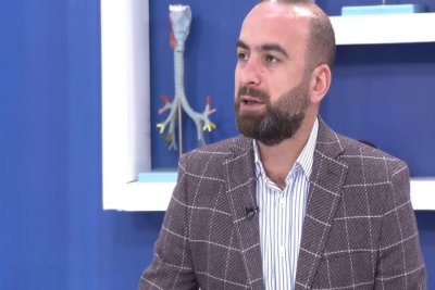 Əməliyyat zamanı "TikTok"da canlı yayım açan cərrah nazirliyə çağırıldı    