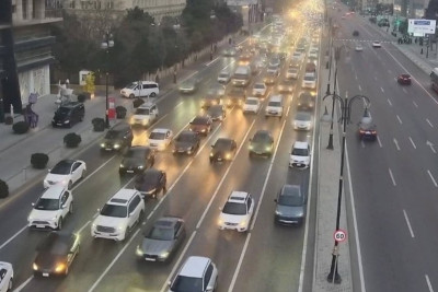 Bakıda tıxac olan yollar açıqlanıb – SİYAHI