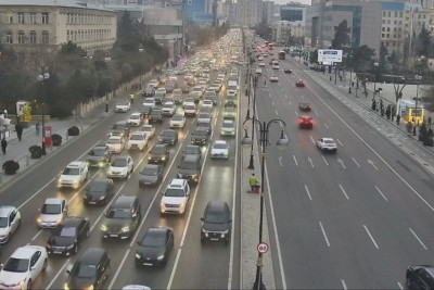 Bakının bir sıra yollarında tıxac müşahidə olunur