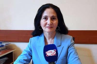 Axundov kitabxanasının rəhbəri işçiləri təhqir edir? - Direktor müavinindən AÇIQLAMA  