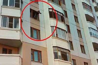 Bakıda yeniyetmə 14-cü mərtəbədən yıxılıb öldü