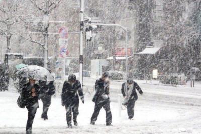 Sabah qar yağacaq, gecə və səhər bəzi yollar buz bağlayacaq