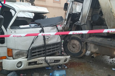 Abşeronda qəza - Yük maşınları toqquşdu + FOTO