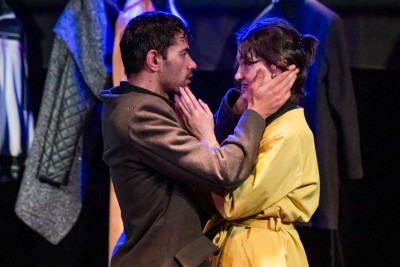 Teatr səhnəsində yıxılan aktyor danışdı