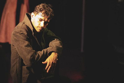 YUĞ Teatrında nə baş verir?