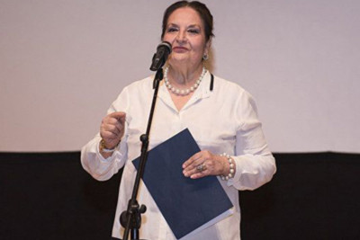 Prezident İlham Əliyev Şəfiqə Məmmədovaya “İstiqlal” ordenini təqdim edib - FOTO + YENİLƏNİB