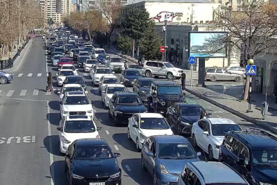 8 mart Bakıda tıxac yaratdı - FOTO