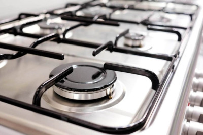 Qobu qəsəbəsinin bir hissəsi qazsız qalıb