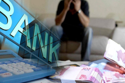 Bankdan götürdüyü krediti oğurladılar 