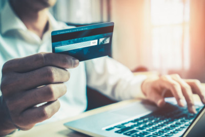 Vətəndaşların bank kartlarından 32 min manatdan çox vəsait oğurlanıb