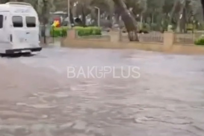 Maştağa da yağışa təslim oldu - VİDEO 