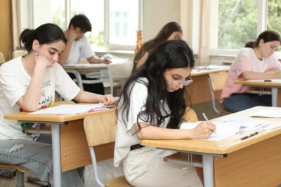 XI siniflər üçün keçirilən buraxılış imtahanının nəticələri - 20 nəfər maksimum bal toplayıb