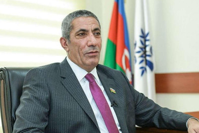 Siyavuş Novruzov üç ay sonra parlamentə gəldi