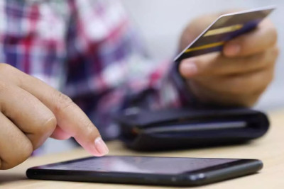 Ötən gün vətəndaşların bank kartlarından 20 mindən çox pul oğurlanıb