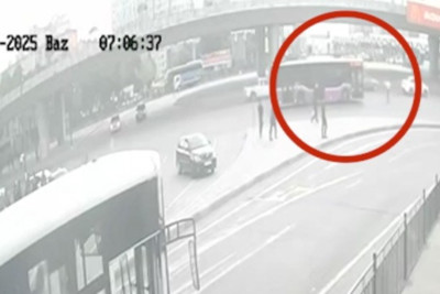 Özünü qəsdən maşınların altına atan şəxs müəyyən olundu - YENİLƏNİB